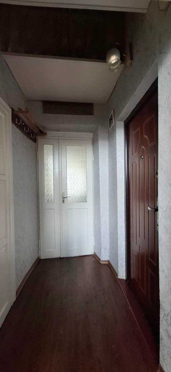 Оренда 2к квартири в центрі міста, площа Я. Осмомисла