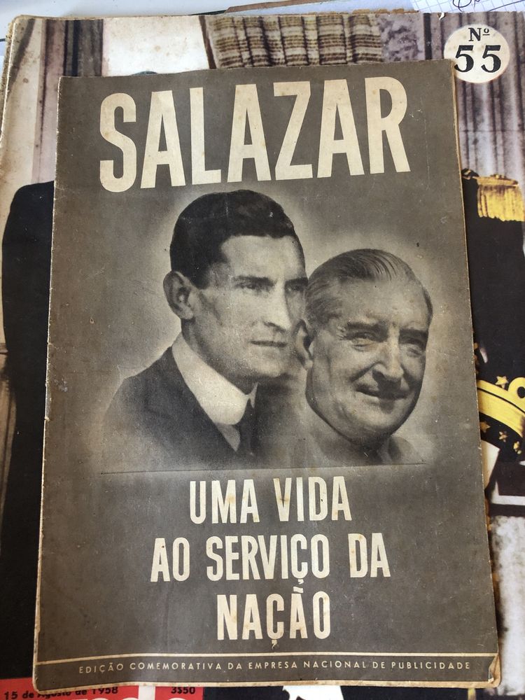 Colecionadores  varias revistas e dois livros sobre Salazar