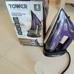 Żelazko bezprzewodoweTOWER T22008 CERA GLIDE 2400 W fioletowe parowe