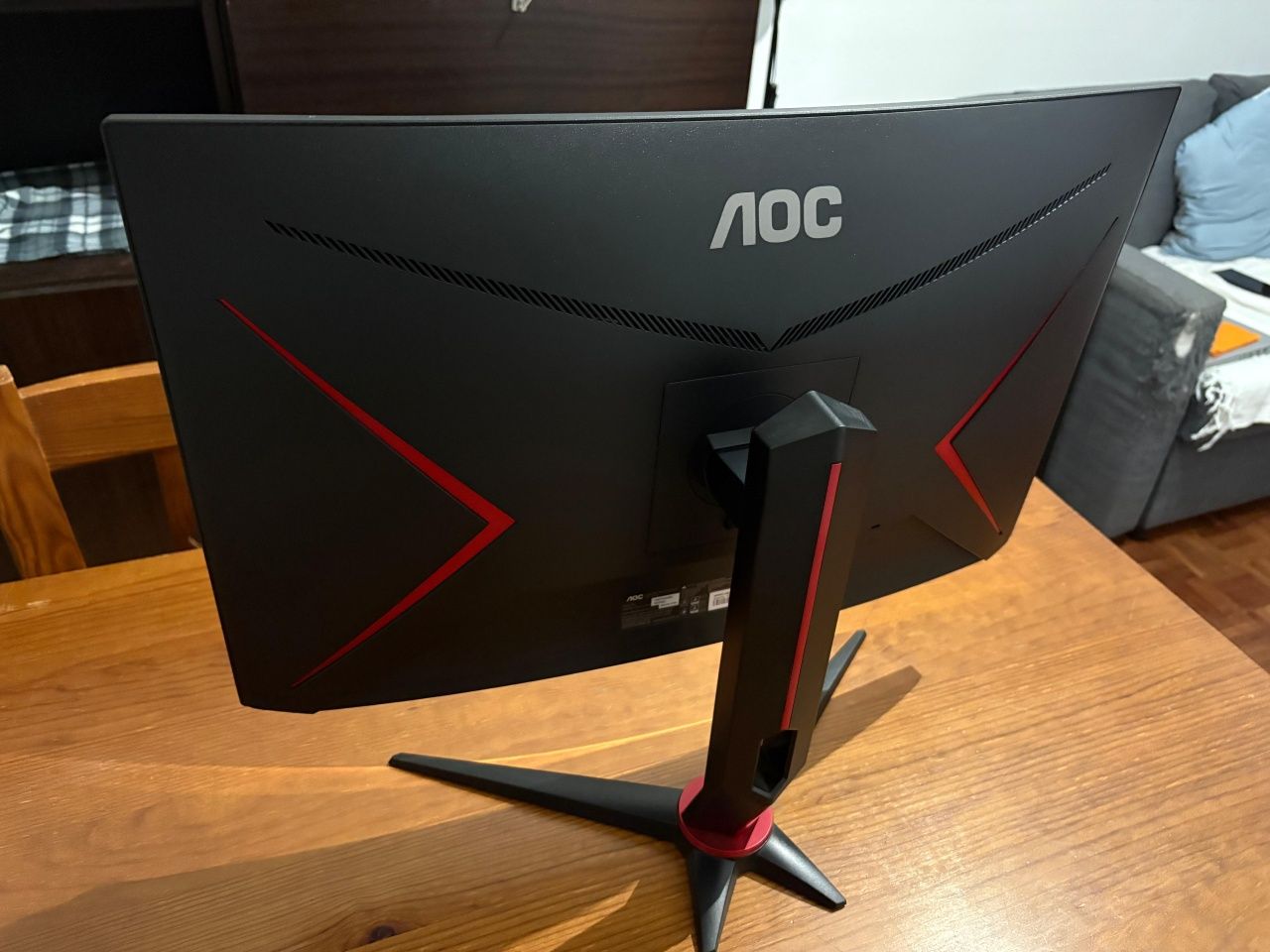 Monitor Curvo AOC Q27G2U - Painel VA