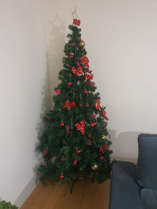 Árvore de Natal Artificial - 180cm (Nova, Perfeita!)