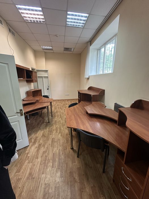 Офіс 100 метрів + убежище 700 метрів вул Аваляні 1