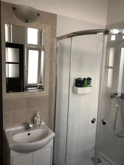 Piękny pokój z balkonem w Centrum Gdyni (stałe opłaty)