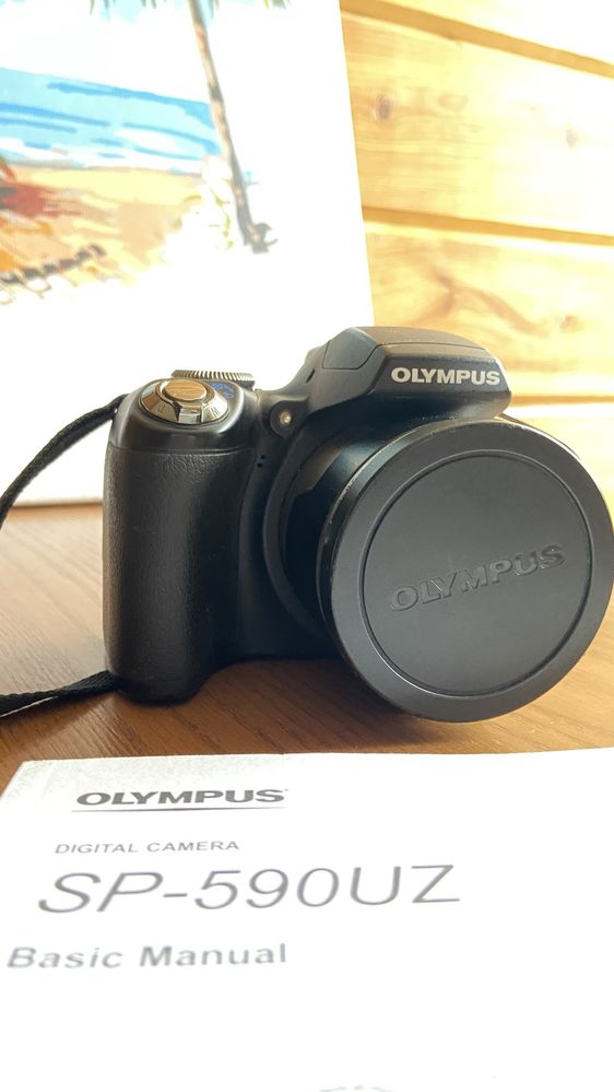 Фотоапарат Olympus SP-590UZ