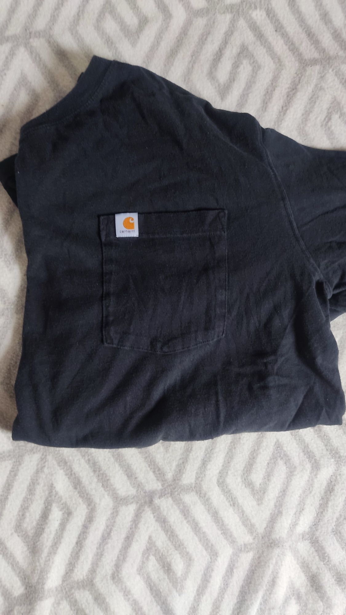 Продам футболку Carhartt sk8