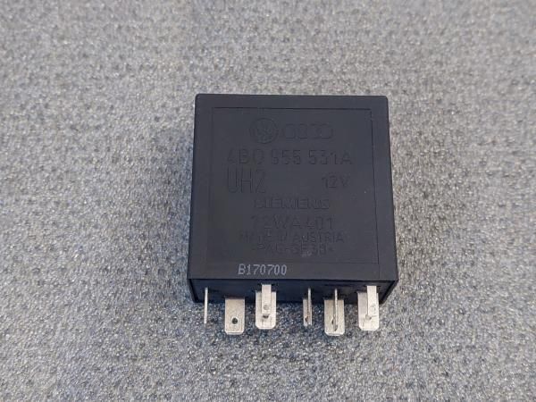 Botão / interruptor electromecânico / relé VOLKSWAGEN Golf IV (1J1)