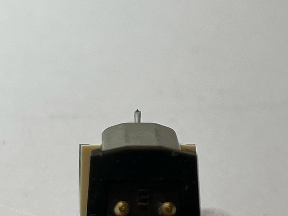 Качественная японская головка для винила DENON DL-60