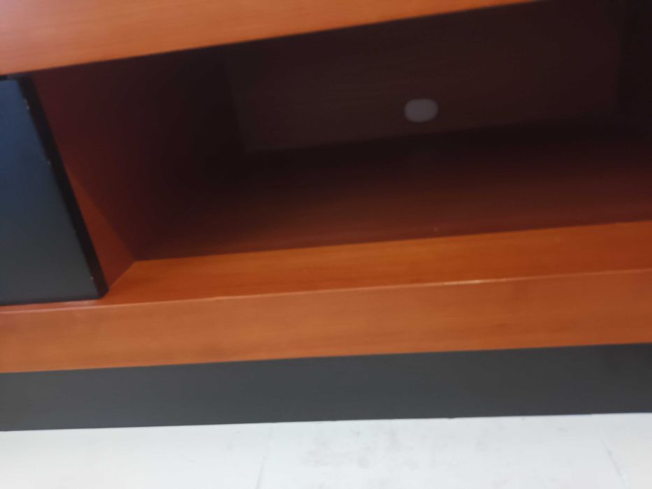 Móvel de TV em cerejeira e wengue