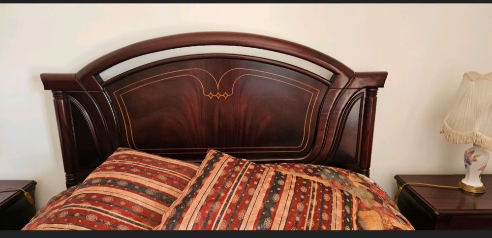 Quarto de casal (em madeira maciça)