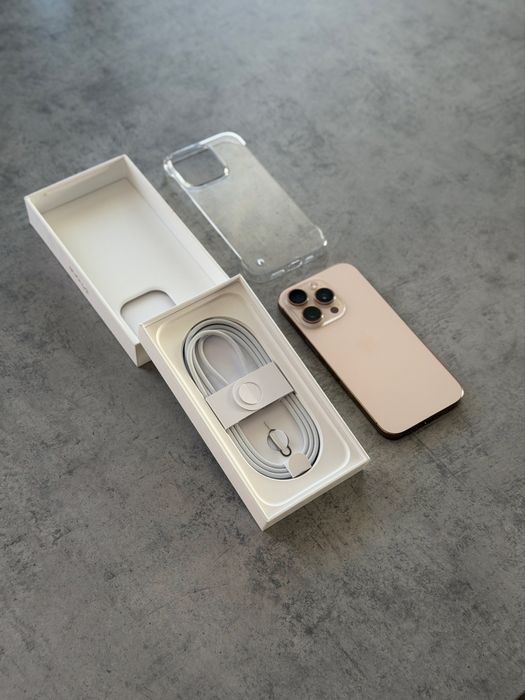 Iphone 16 pro Desert Titanium