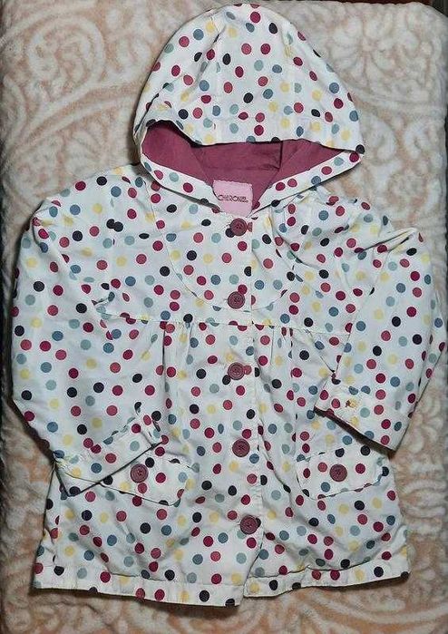 плащик симпатичний) на 4_5 років