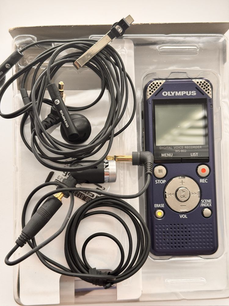 Диктофон olympus новий