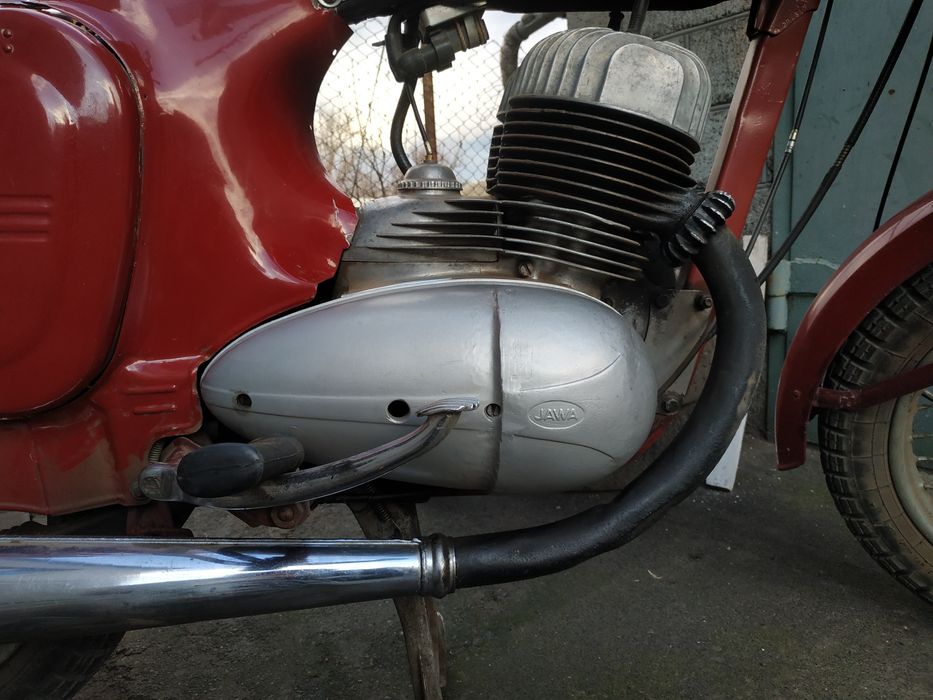 Ява 360 старушка