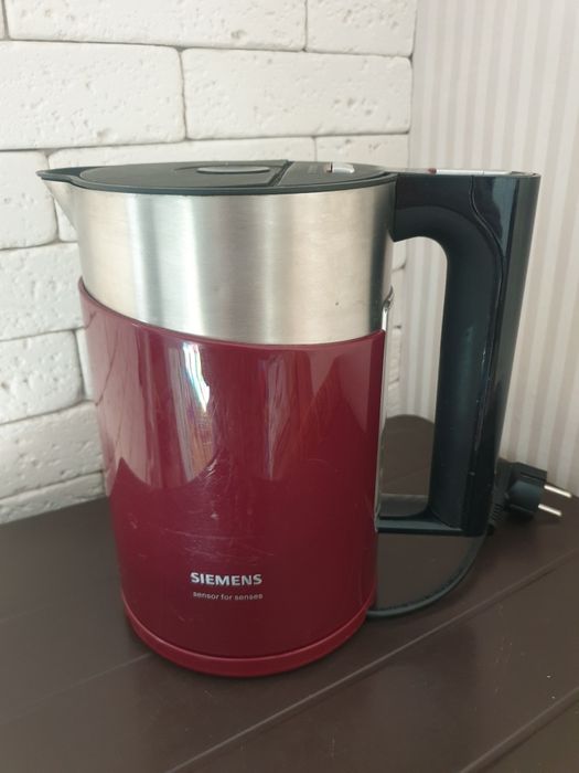 Продам електрочайник Siemens TW86104P/02