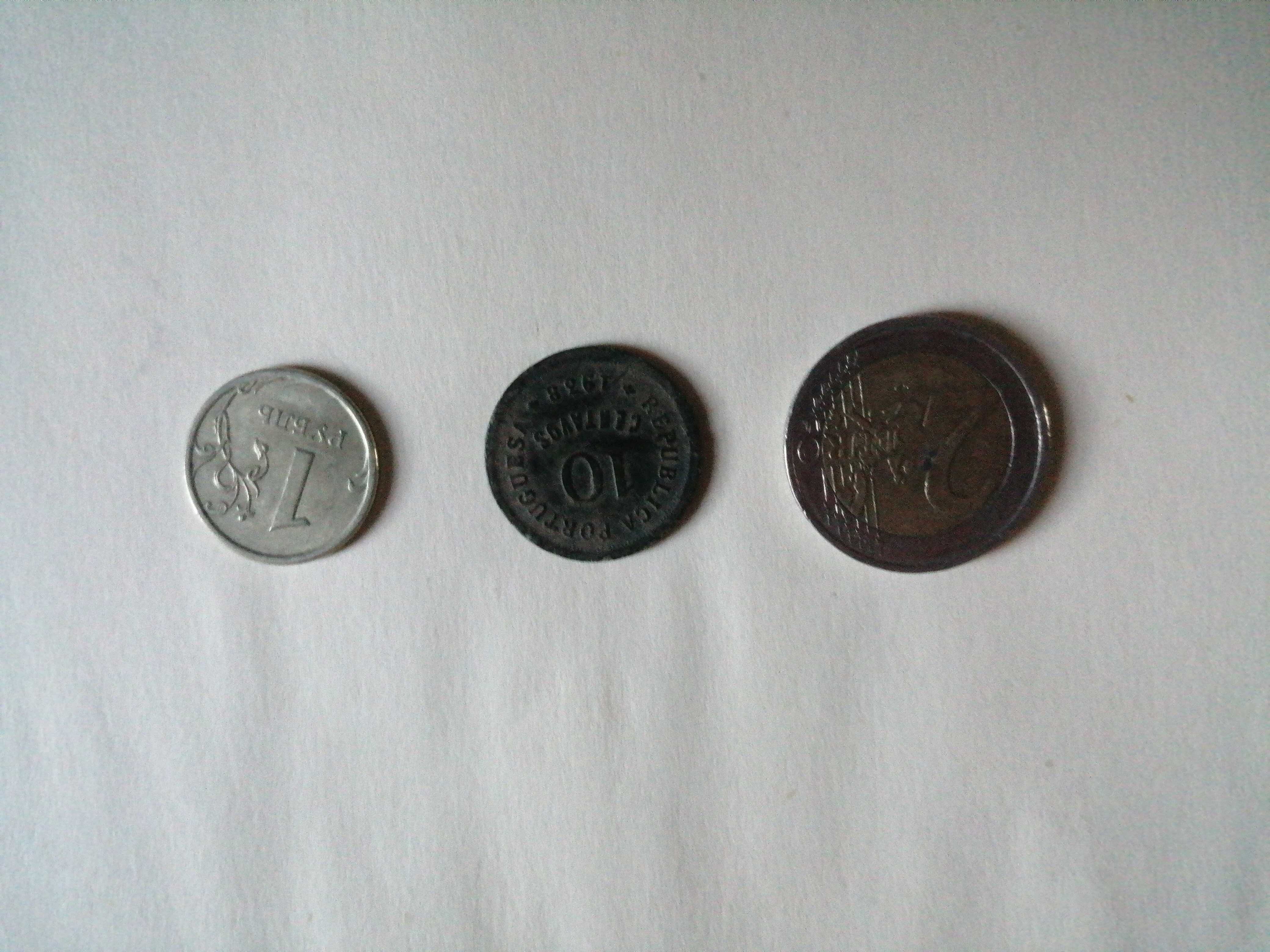 2€ franceses 1999, 10 centavos portugueses 1938, 1 rublo 2007