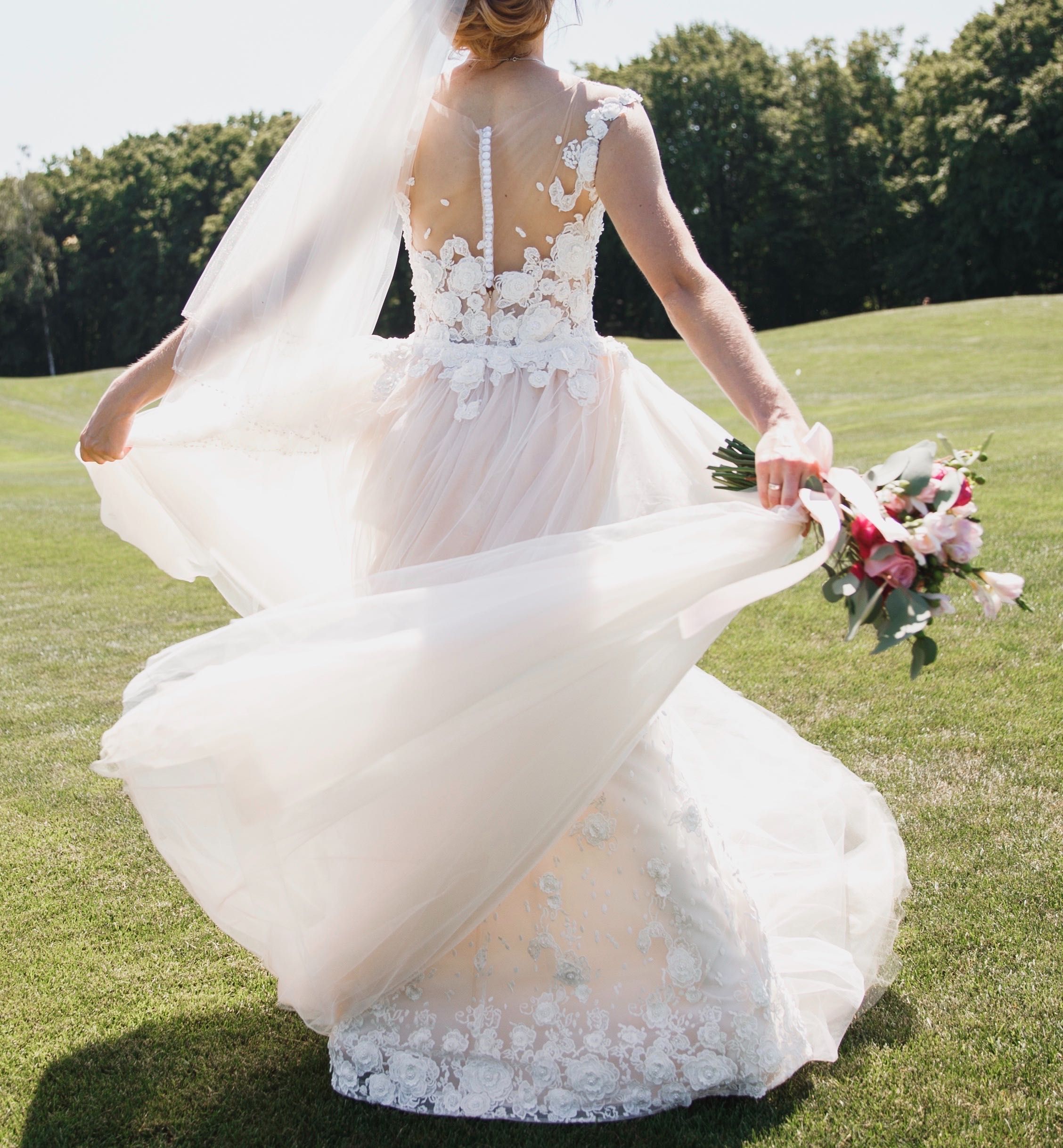 Весільна сукня-трансформер/весільна сукня з зйомним шлейфом