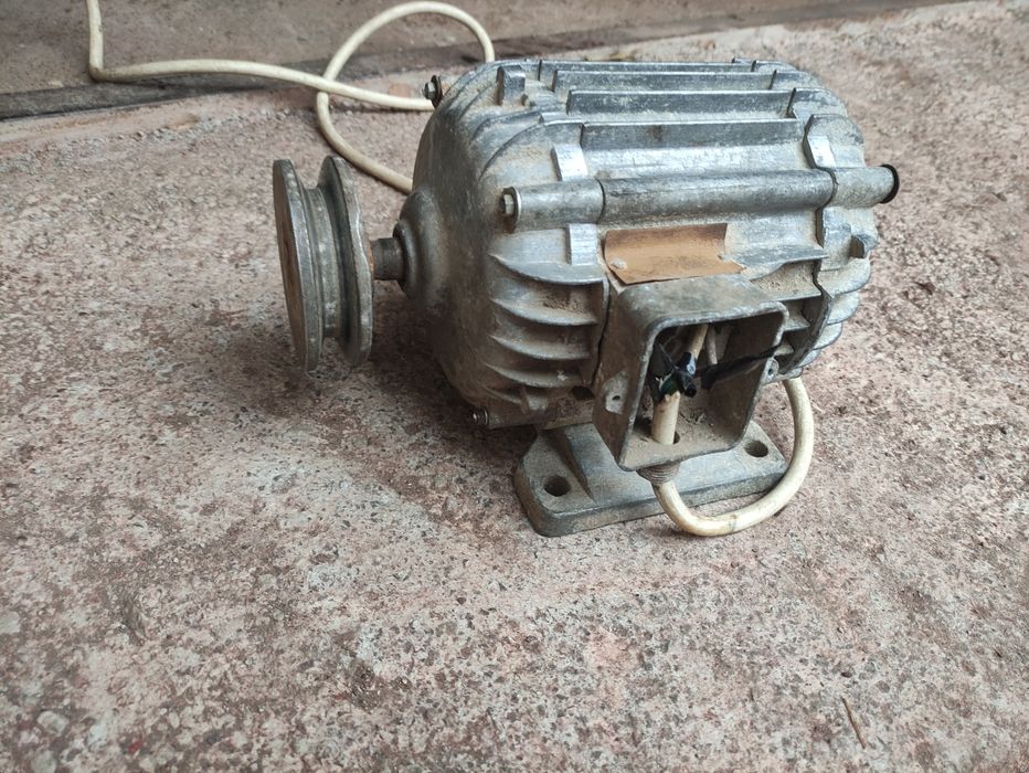 Електромотор 3 тис обертів, електродвигун