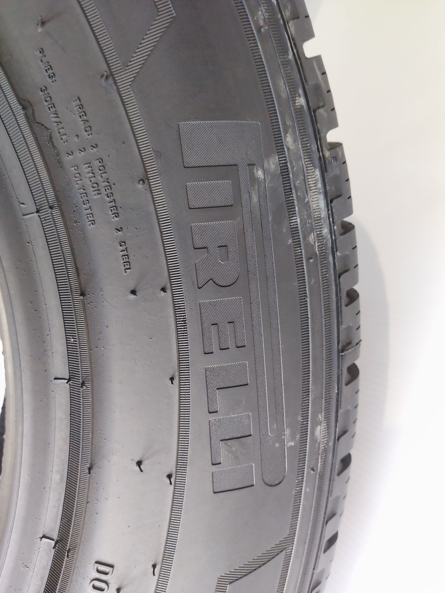 Opona pojedyncza 205/70/15 C Pirelli Carrier 9,8 mm