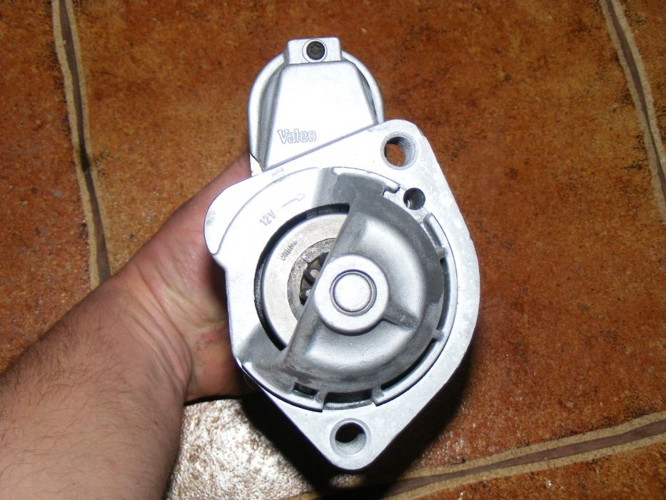 Стартер Passat B5 Audi 80 A4 Skoda Superb 1.6 1.9 TDi 0001110122 D7R33