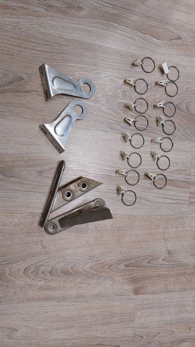 Кріплення для карнизу карниз