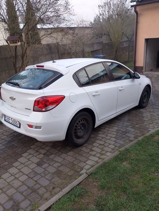 Chevrolet Cruze biały