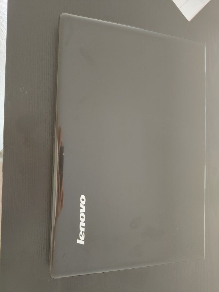 Lenovo IdeaPad 300 - i7 Intelcore