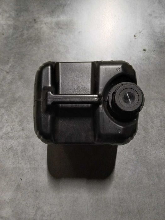 Kanistry 5L czarne i przeźroczyste 386 szt.