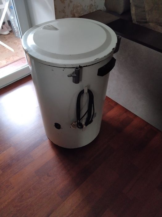 Стиральная машинка . Работает отлично.