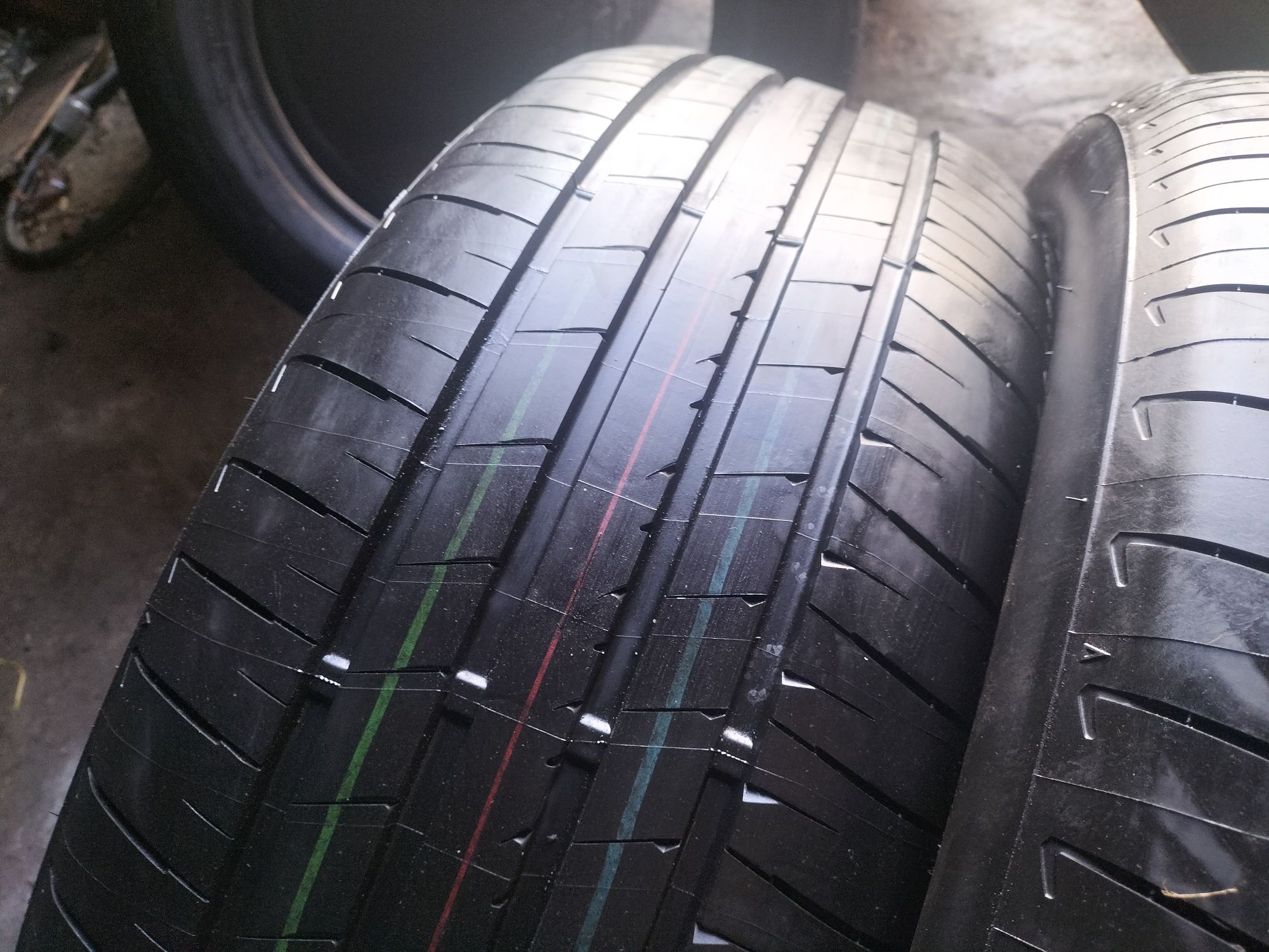 Opony letnie 235/50/20 Bridgestone 2022r.