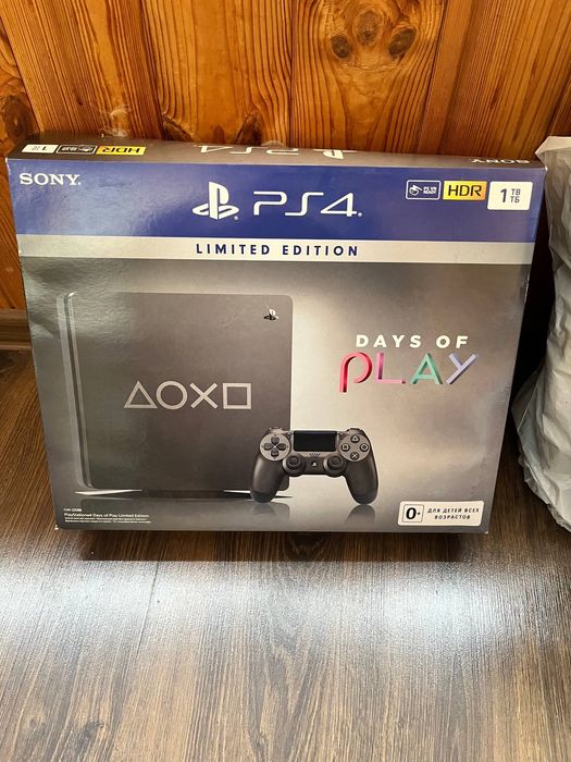 Ігрова приставка PS4 Slim 500Gb