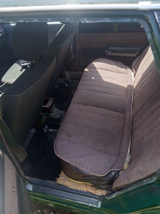 Тойота каріна 2- 1.8 дизель на запчастини