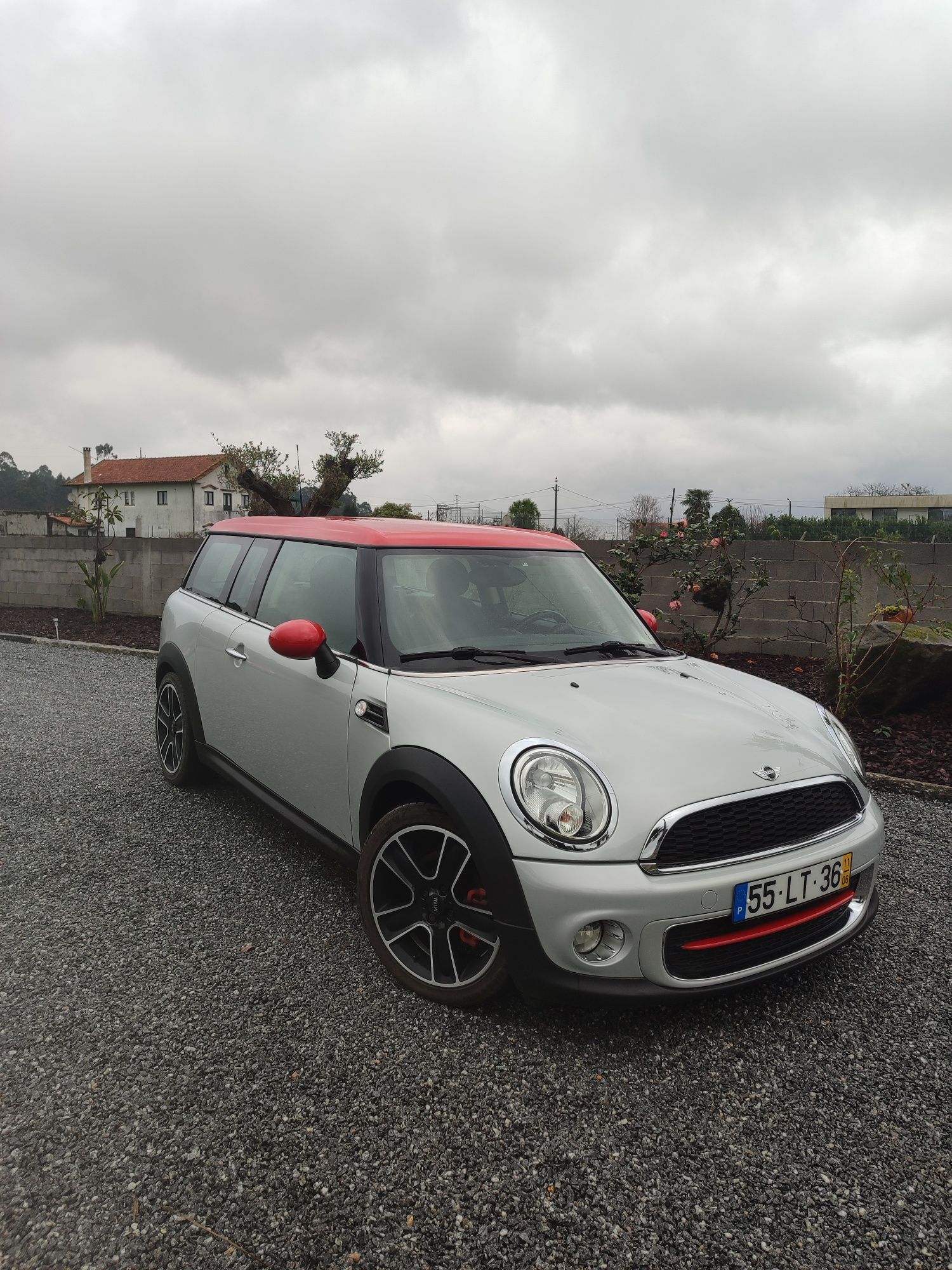 Mini Club Man "Poucos KMS"