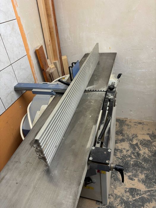 Wyrówniarko grubościówka