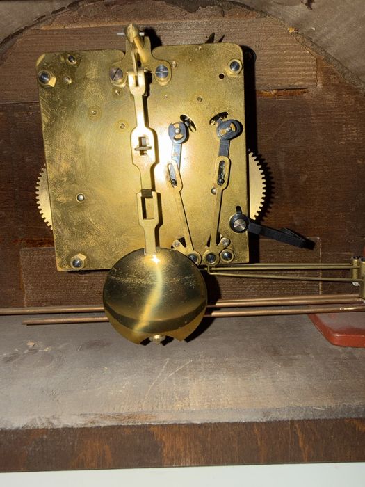 Stary zegar kominkowy