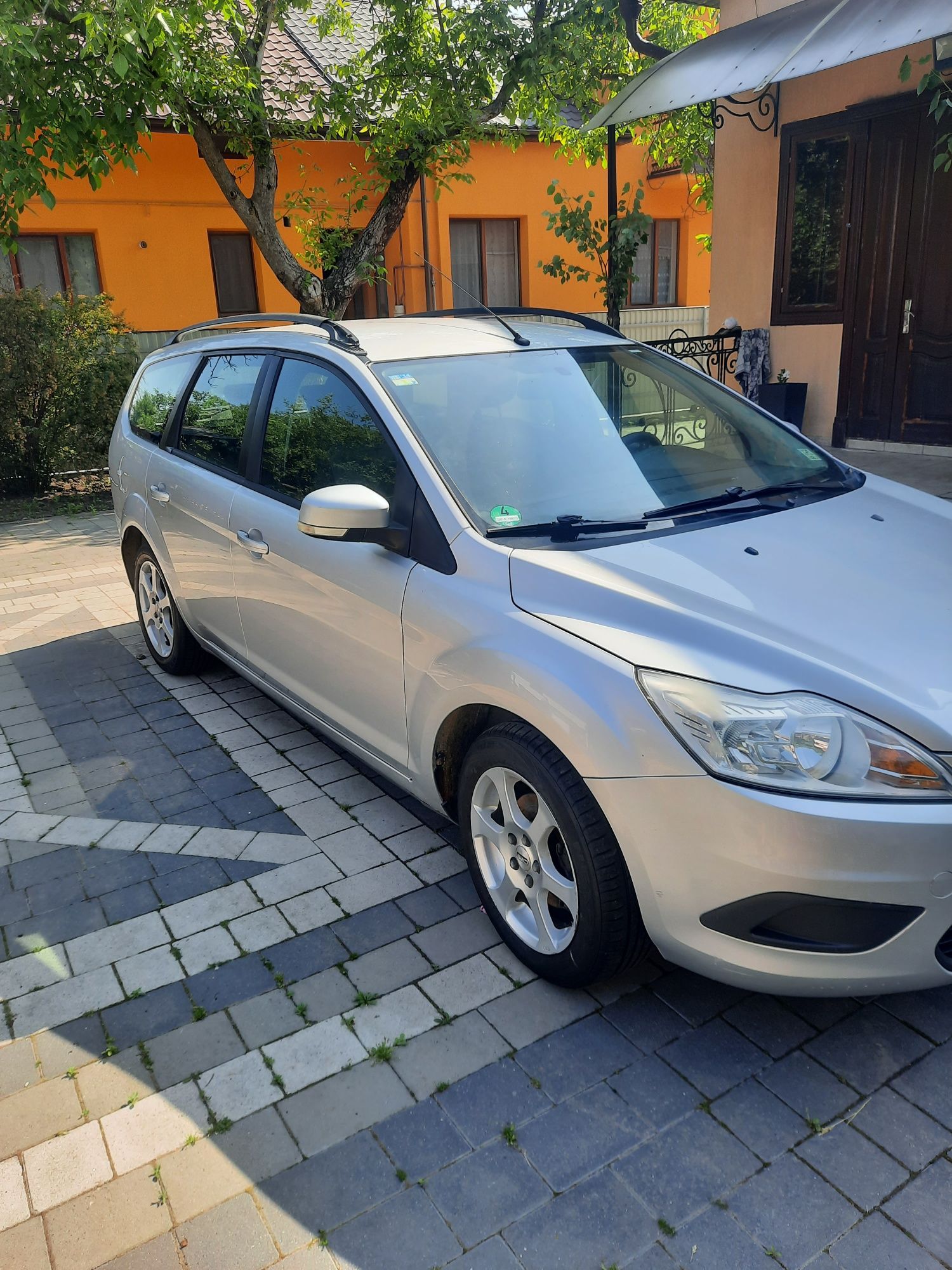 Продам власний автомобіль Ford focus 2010