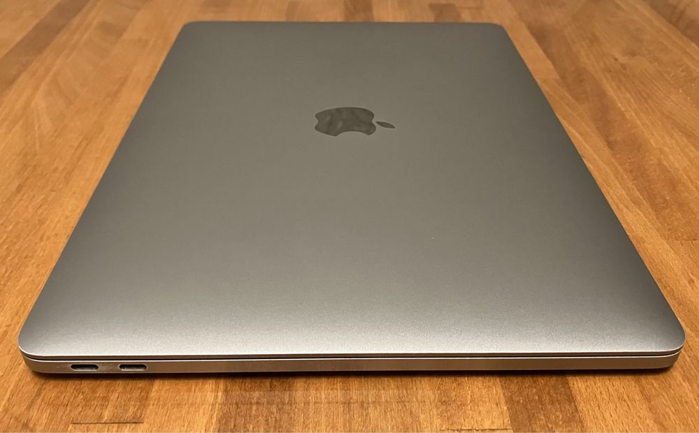 MacBook Pro 13" (A1708) 128 Gb.