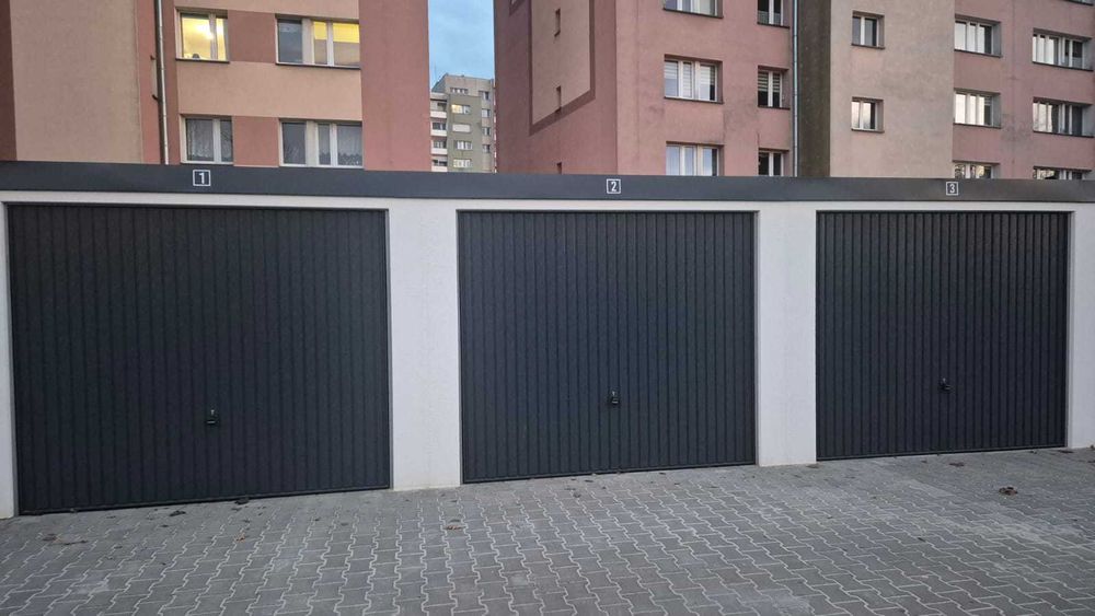 Garaż nowy, ul. Polna