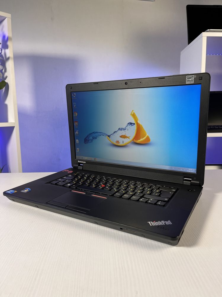 Ноутбук Lenovo ThinkPad E15, Core i3