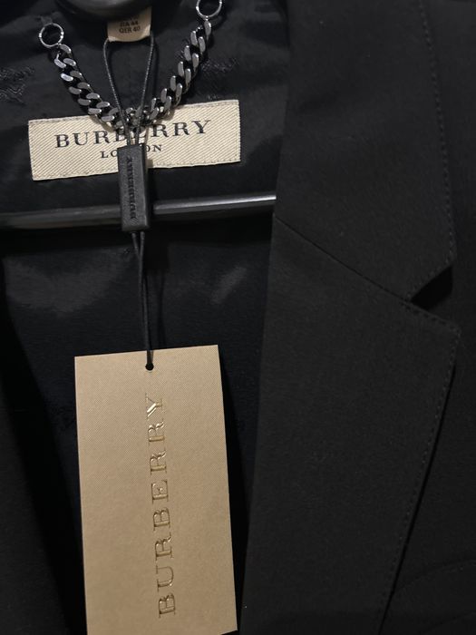 Burberry marynarka,klasyka pieknej wcietej w pasie marynarki Burberry
