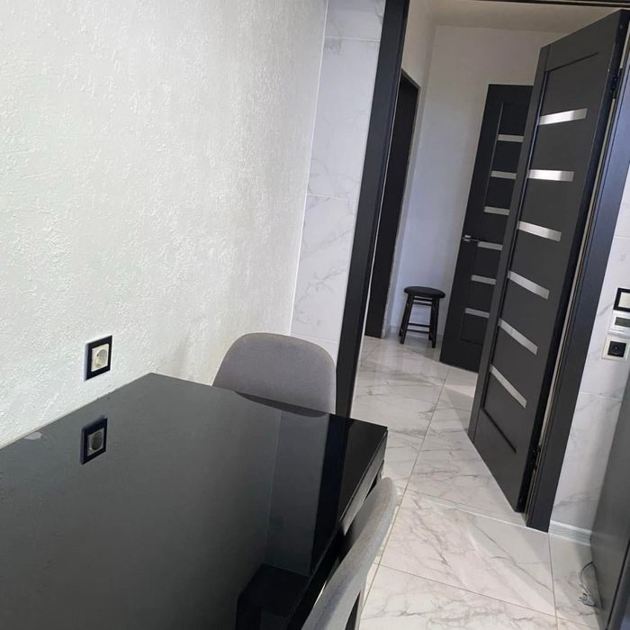 Новобудова за адресою Параджанова 9