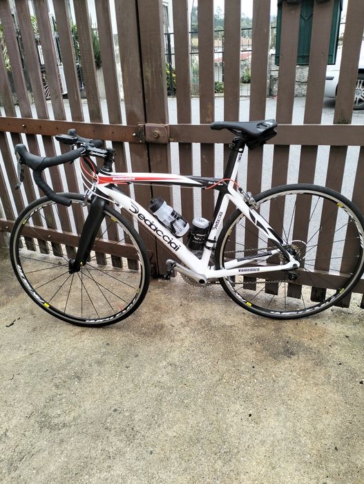 Vendo bicicleta estrada carbono Negociável