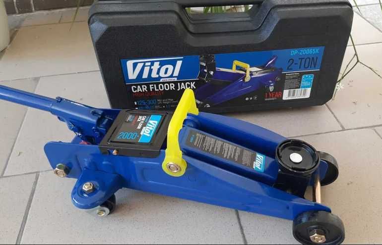 Домкрат vitol подкатной 2т (125-300 мм) в кейсе с гарантией
