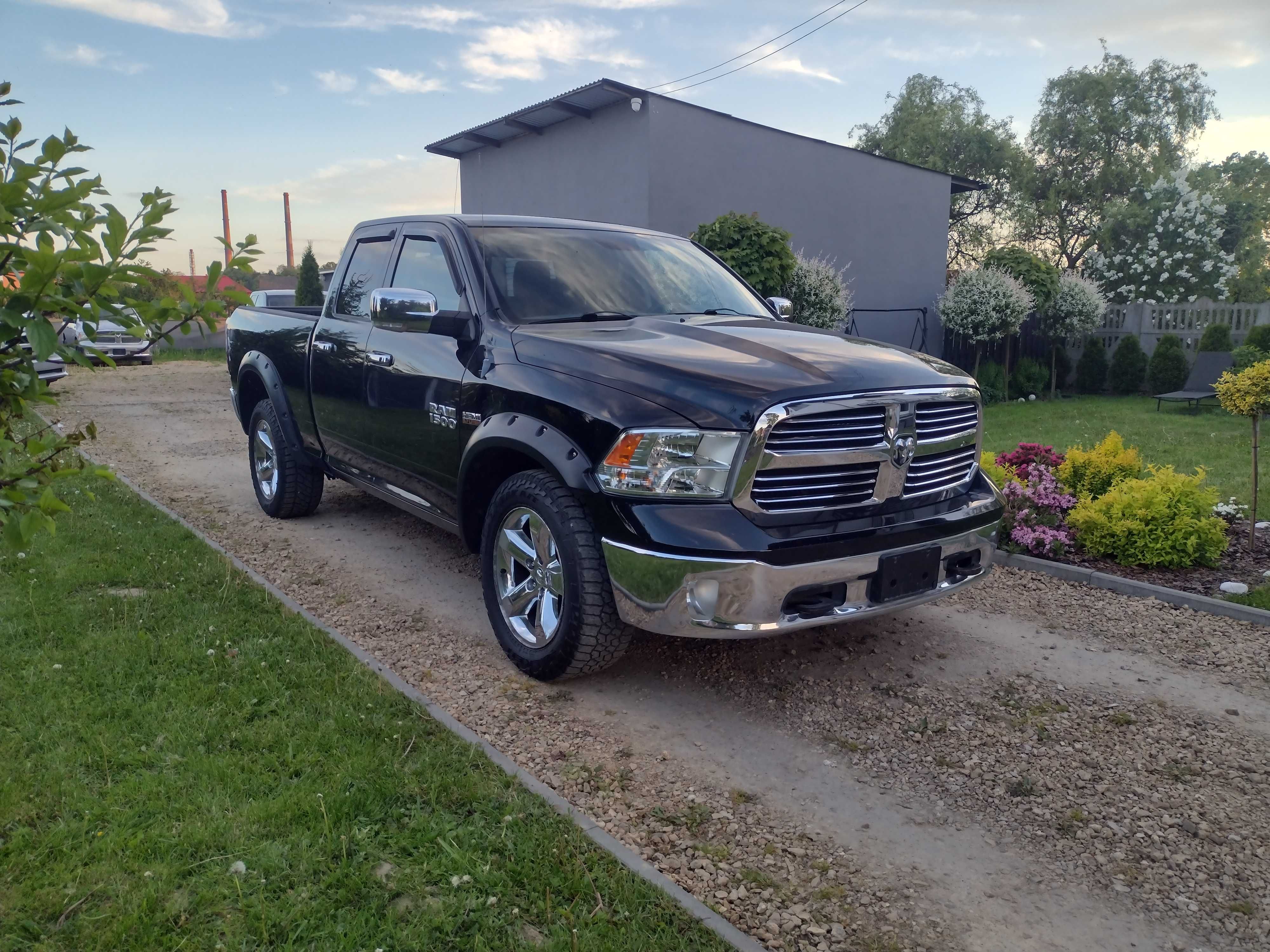 RAM 1500 BIGHORN 5.7 Hemi 4x4