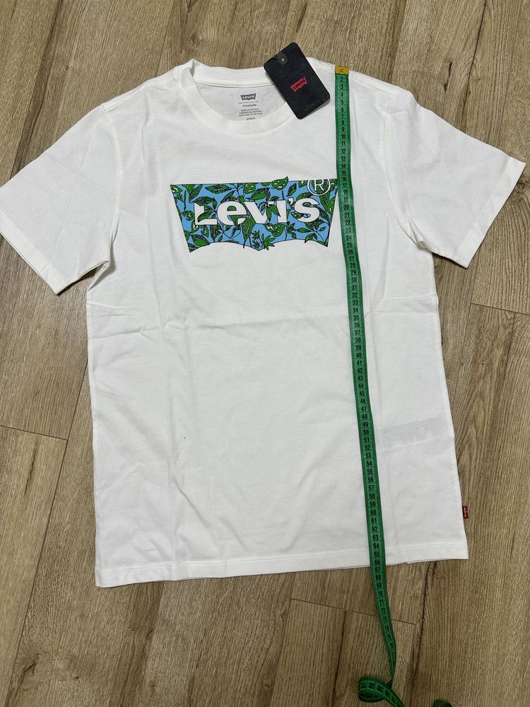 Levi’s джинси, футболки, шорти, вітровка, батніки
