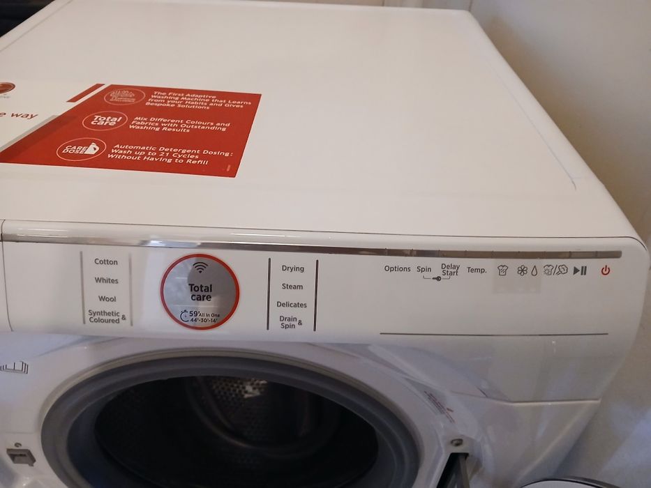 Máquina de lavar roupa e secar Hoover 10/6 quilos