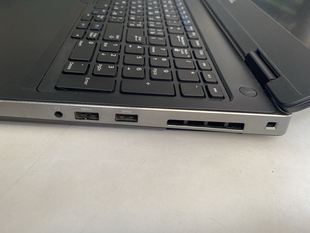 Dell Precision 7530 15.6" FHD IPS i7-8850H  Quadro P3200 6GB P2000 Win