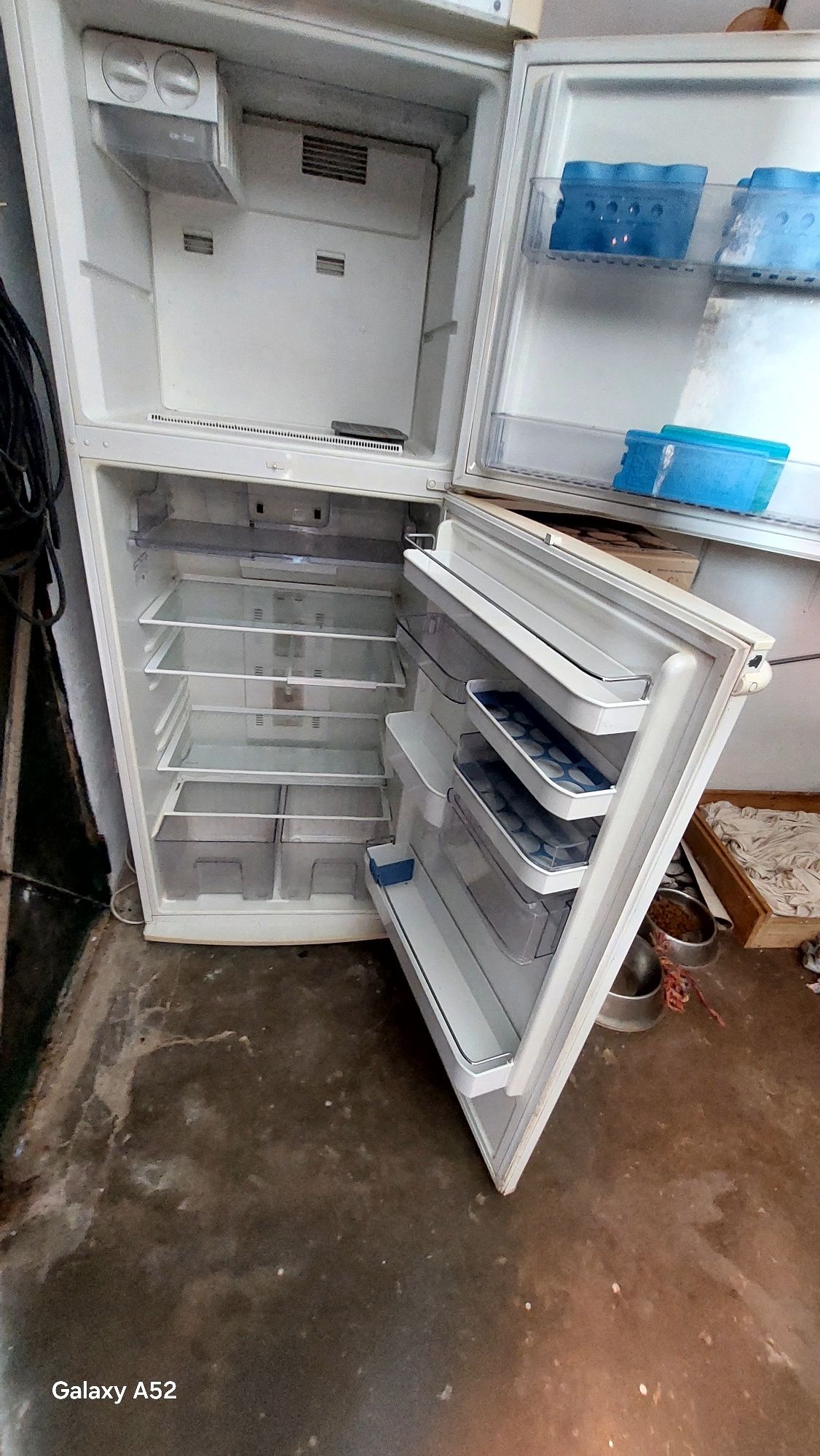 Frigorífico em ótimo estado de conservação