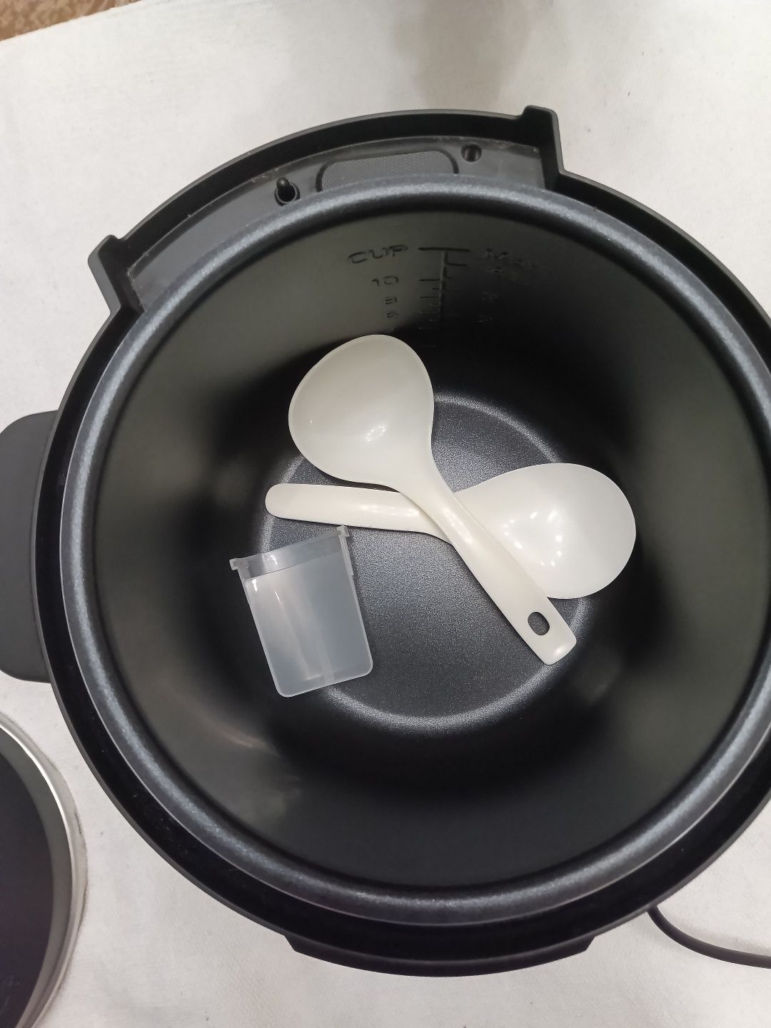 Multicooker Menuett.