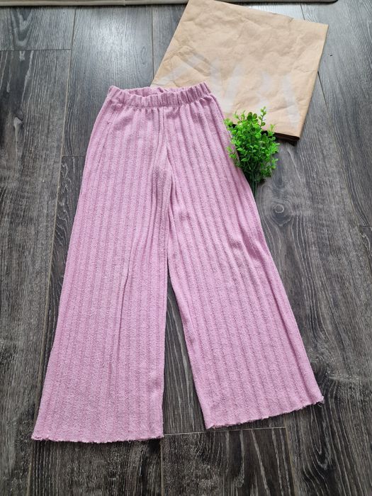 Zara dzianinowe spidnie z szeroką nogawką pudrowy róż r. 128