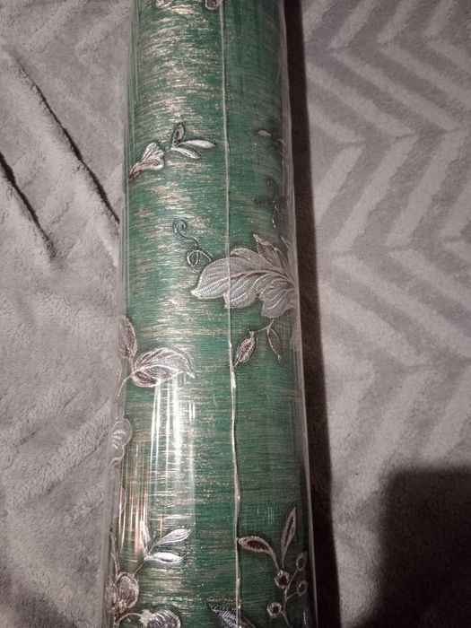 Продам шпалери метрові